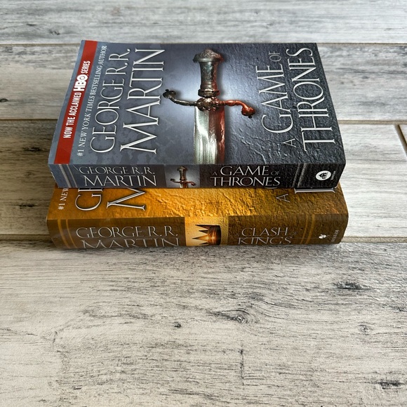 Game of Thrones Books 1st/2nd - Picture 1 of 8
